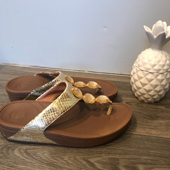 Fitflop Shoes - FitFlop Petra Sandals - Pale Gold